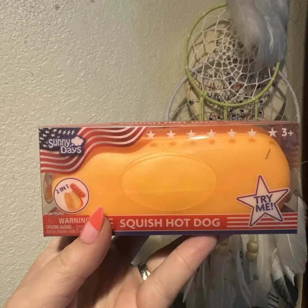 TOYMENDOUS SUNNY DAYS SQUISH HOT DOG Viral Summer Squishy Toy 2026 4th Of July
